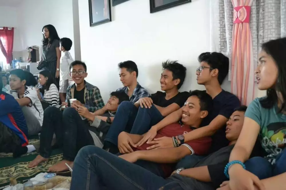 sahabat kenang sosok eril © medium.com sahabat kenang sosok eril © medium.com