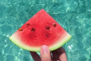 13 Buah ini bantu menjaga kesehatan ginjal, ampuh dan alami