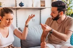 Apakah kamu termasuk sahabat yang toxic? Cari tahu dalam tes ini