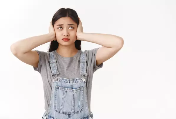 Apatis adalah sikap tidak peduli © 2022 berbagai sumber Apatis adalah sikap tidak peduli © 2022 berbagai sumber