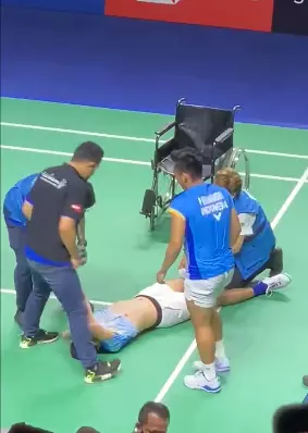 Alami cedera lutut, Yeremia Erich terpaksa absen 3 sampai 6 bulan Berbagai sumber Alami cedera lutut, Yeremia Erich terpaksa absen 3 sampai 6 bulan Berbagai sumber