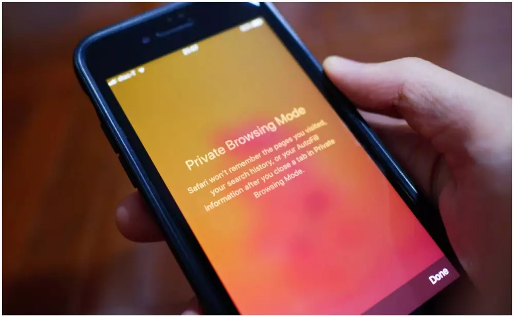 Cara menjauhkan orang tua dari penipuan online © berbagai sumber