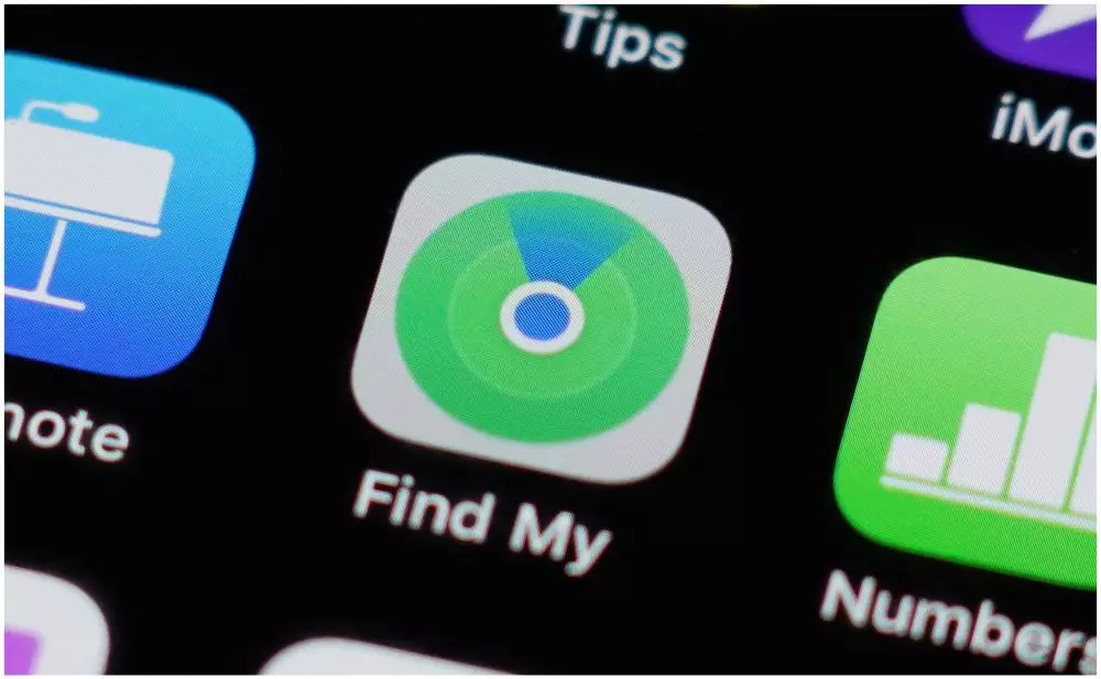 Cara menjauhkan orang tua dari penipuan online © berbagai sumber