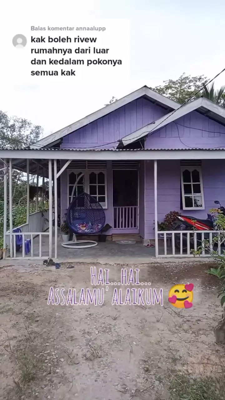 rumah ungu tepi sungai © berbagai sumber