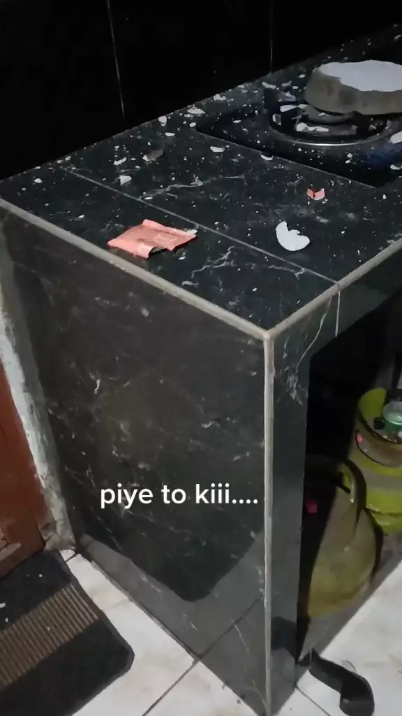 bakar cobek malah meledak © berbagai sumber bakar cobek malah meledak © berbagai sumber