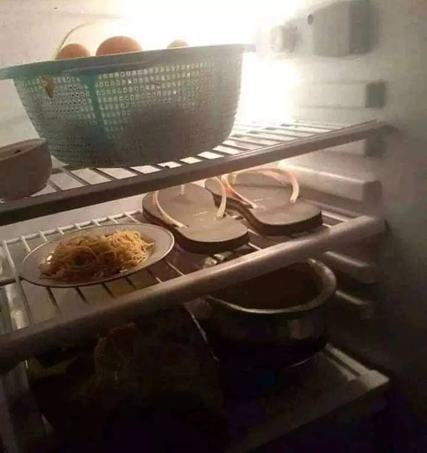 sandal jepit sembarang tempat © berbagai sumber sandal jepit sembarang tempat © berbagai sumber