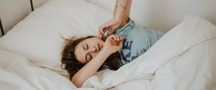 Kebiasaan burukmu saat tidur bisa diungkap lewat tes sederhana ini