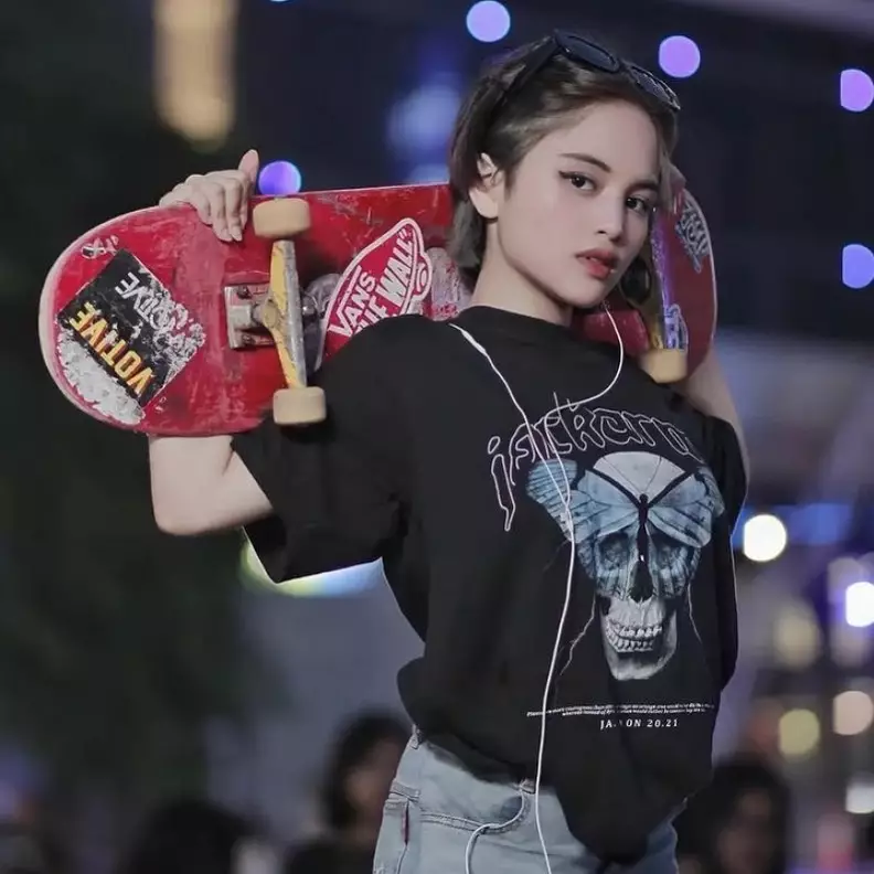 Jeje remaja viral tiktok © berbagai sumber Jeje remaja viral tiktok © berbagai sumber