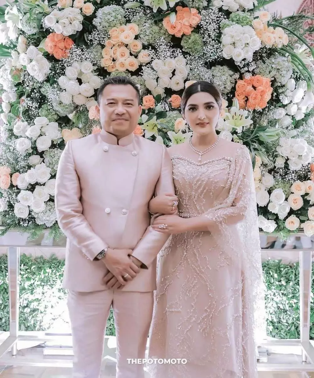 rangkaian nikah seleb disiarkan di tv © instagram rangkaian nikah seleb disiarkan di tv © instagram