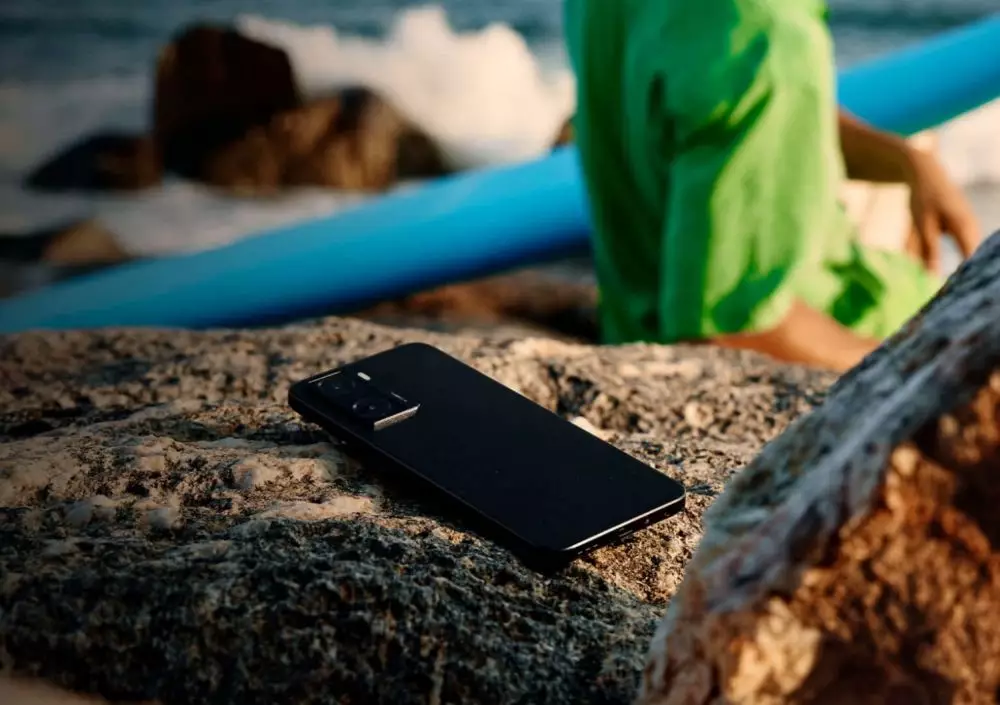 Oppo A57 © 2022 brilio.net