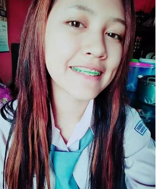 gadis berseragam sekolah jadi pedangdut top © berbagai sumber gadis berseragam sekolah jadi pedangdut top © berbagai sumber