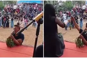 Cuma bawa seikat petai, bapak ini nekat beri saweran ke biduan