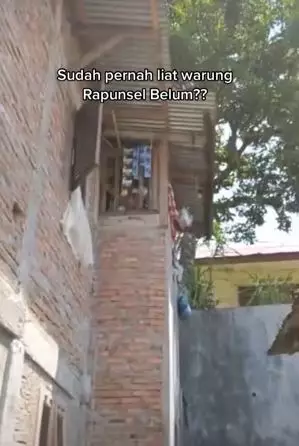 Penampakan warung tak biasa, tingginya bak rumah rapunzel TikTok Penampakan warung tak biasa, tingginya bak rumah rapunzel TikTok