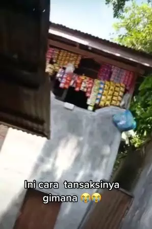 Penampakan warung tak biasa, tingginya bak rumah rapunzel TikTok Penampakan warung tak biasa, tingginya bak rumah rapunzel TikTok