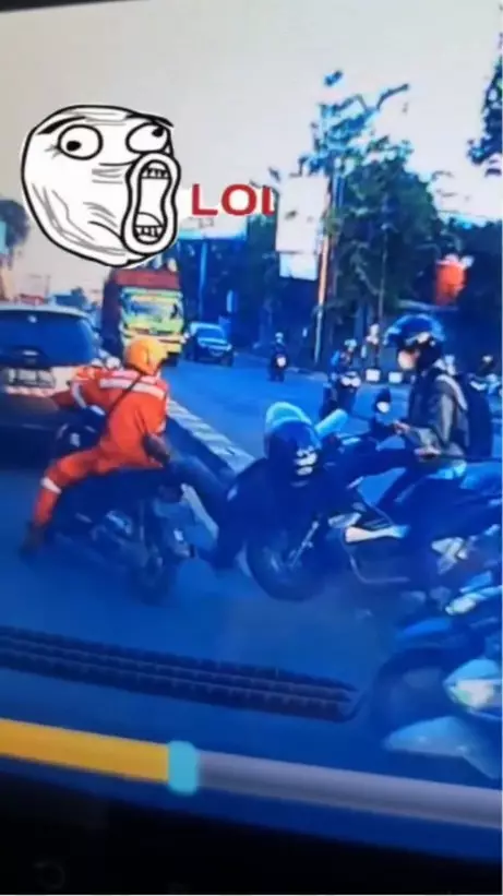 penumpang ojek online kena apes © berbagai sumber