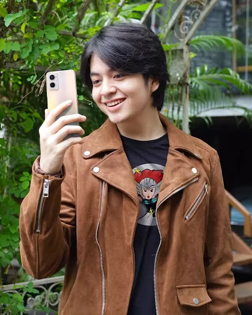 Inspirasi outfit Angga Yunanda © berbagai sumber