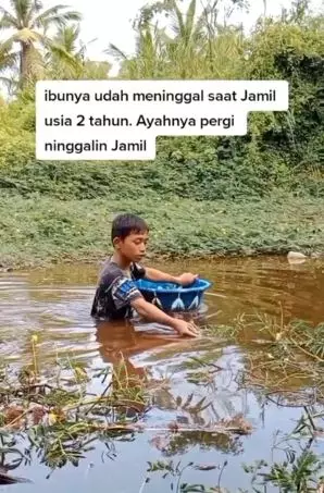Rela cari kangkung demi kelangsungan hidupnya, kisah anak ini bikin haru TikTok