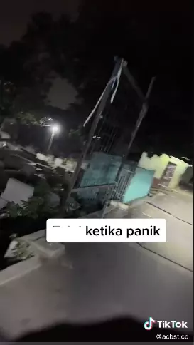 aksi panik dua pria ini bikin ngakak Tiktok