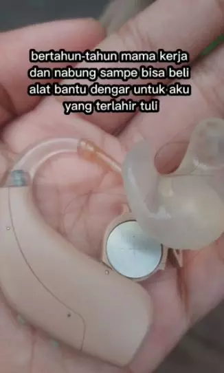 Ibu jadi driver ojol demi kuliah anaknya yang tunarungu TikTok Ibu jadi driver ojol demi kuliah anaknya yang tunarungu TikTok