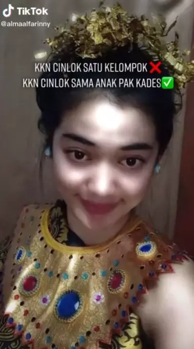 cinlok dengan anak kepala desa saat KKN © TikTok