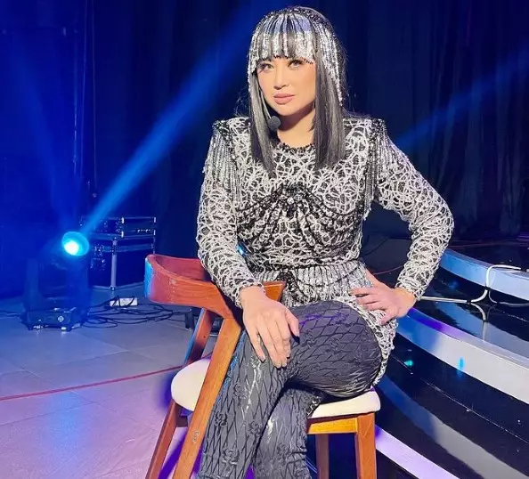 Sumber kekayaan Dewi Perssik © Instagram Sumber kekayaan Dewi Perssik © Instagram