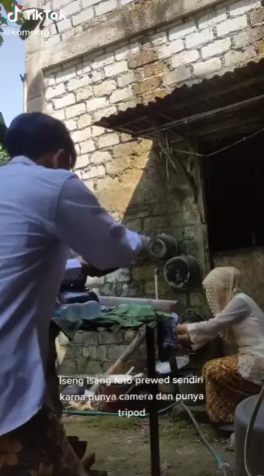 foto prewedding pasangan ini estetik abis © TikTok