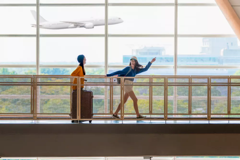 Mau traveling ke luar negeri? © 2022 brilio.net Mau traveling ke luar negeri? © 2022 brilio.net