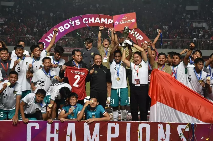 jersey Alfin Lestaluhu timnas u-16  © Instagram/@mochamadiriawan84