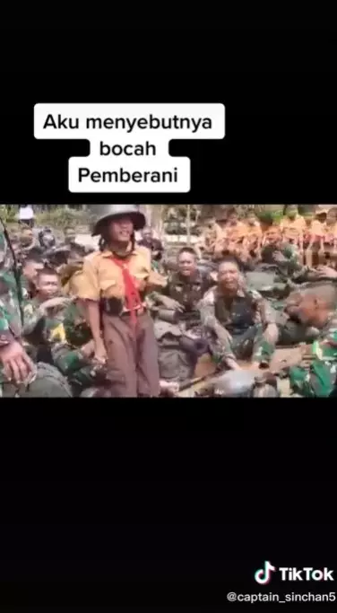 Aksi anak SD percaya diri pimpin yel-yel © TikTok
