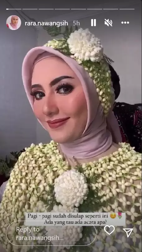 7 bulanan Rara Nawangsih pemeran ibu Andin di 'Ikatan Cinta' © berbagai sumber 7 bulanan Rara Nawangsih pemeran ibu Andin di 'Ikatan Cinta' © berbagai sumber