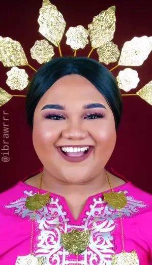 Pria ini bikin transformasi makeup berbagai daerah TikTok