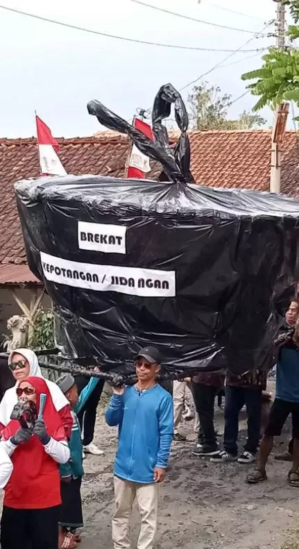 benda di karnaval ada-ada aja © berbagai sumber