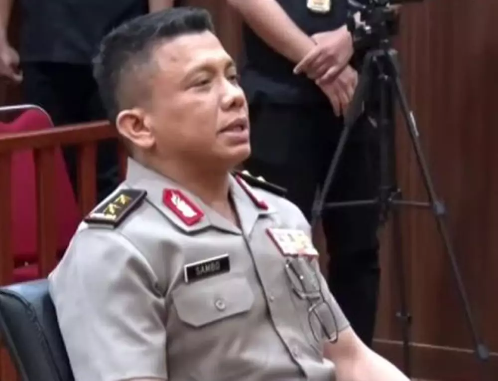 ferdy sambo dipecat dari polri © berbagai sumber ferdy sambo dipecat dari polri © berbagai sumber