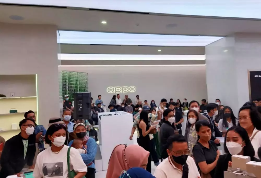 Oppo Reno8 Perdana © 2022 brilio.net Oppo Reno8 Perdana © 2022 brilio.net
