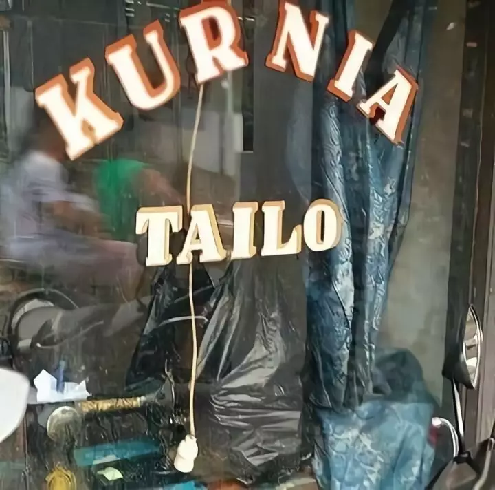 Tulisan lucu kurang huruf di tempat umum © berbagai sumber Tulisan lucu kurang huruf di tempat umum © berbagai sumber