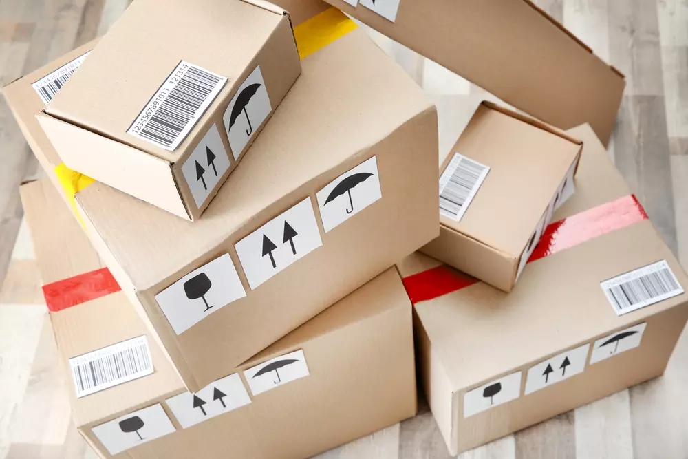 Tips memilih jasa pengiriman yang tepat © 2022 brilio.net Tips memilih jasa pengiriman yang tepat © 2022 brilio.net