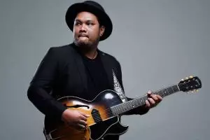 Lirik lagu Surat Cinta Untuk Starla, diciptakan & dibuat oleh Virgoun
