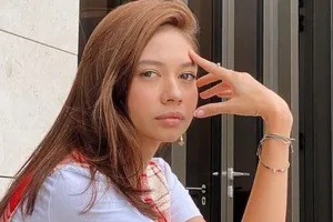 6 Perawatan wajah bebas jerawat Yuki Kato, terapkan double cleansing