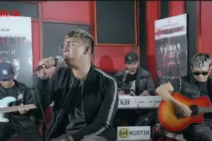 Lirik Sandiwara Cinta dari Repvblik, ceritakan tentang pengkhianatan