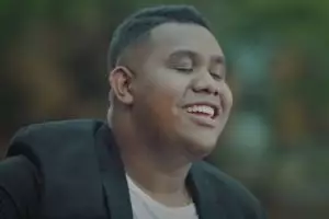 Lirik lagu Cinta Luar Biasa dari Andmesh Kamaleng