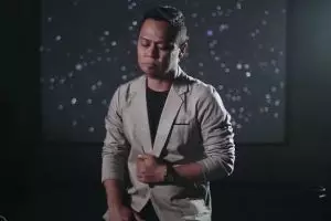 Lirik Cinta dan Air Mata, dibuat dan dinyanyikan Fendik Adella