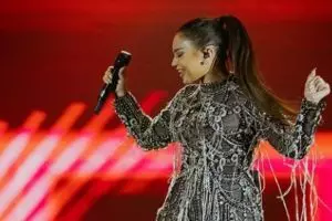 Lirik Ayat-Ayat Cinta lagu yang dipopulerkan Rossa