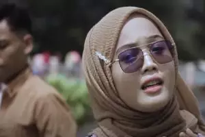 Lirik lagu Berakhir Sudah Impian Cinta dari Yollanda dan Arief