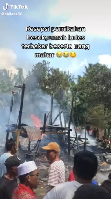 Rumah pengantin ini terbakar © TikTok