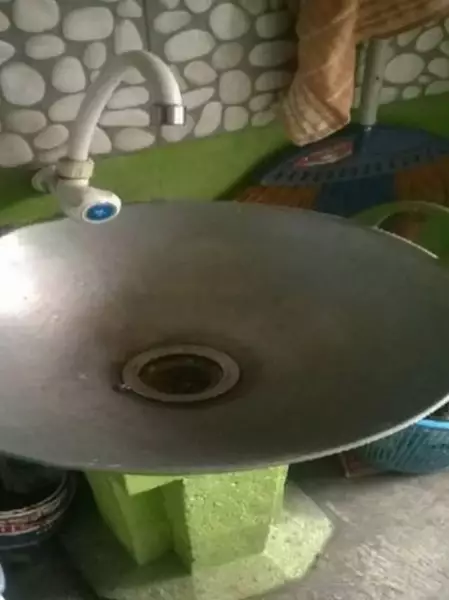 Cara nyeleneh manfaatkan perabotan rumah © berbagai sumber Cara nyeleneh manfaatkan perabotan rumah © berbagai sumber