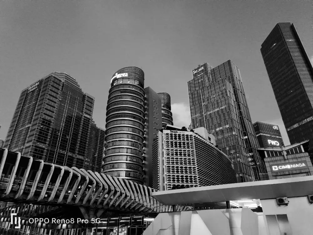 Oppo Reno8 Pro 5G © 2022 brilio.net