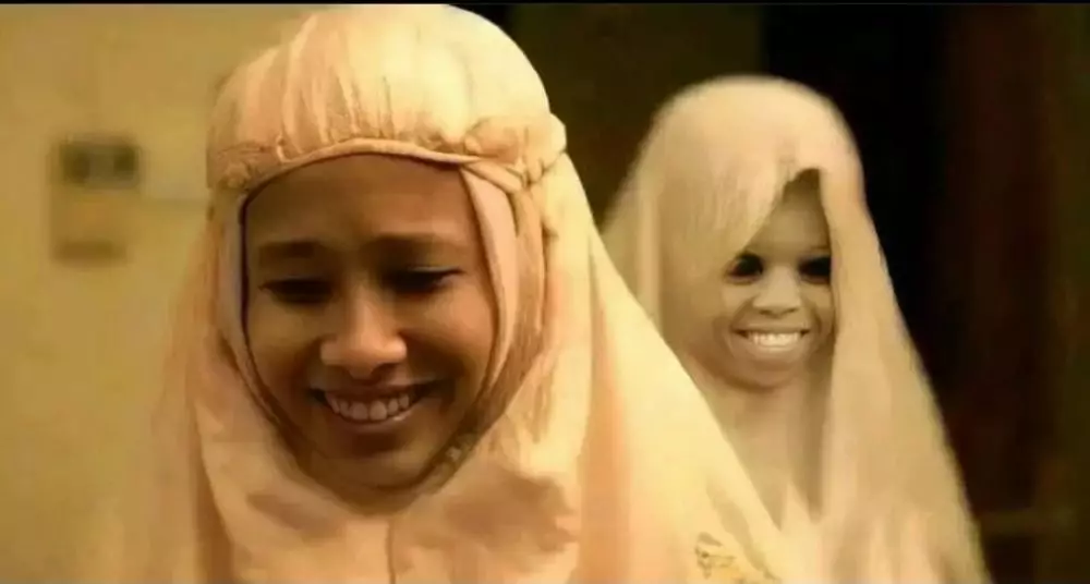 editan nyeleneh adegan film horor © berbagai sumber