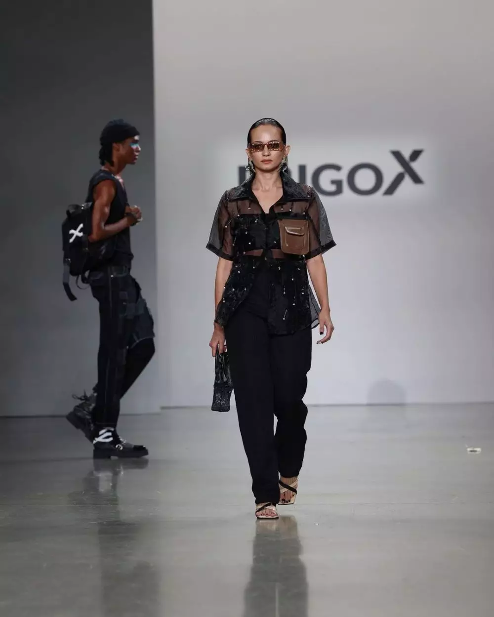 Gaya 13 seleb di panggung New York Fashion Week Inatagram
