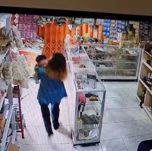 Aksi mobil tolong ibu dan anak TikTok