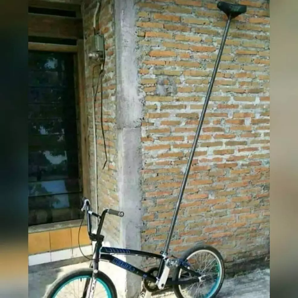 Potret desain sepeda nyeleneh Berbagai sumber Potret desain sepeda nyeleneh Berbagai sumber